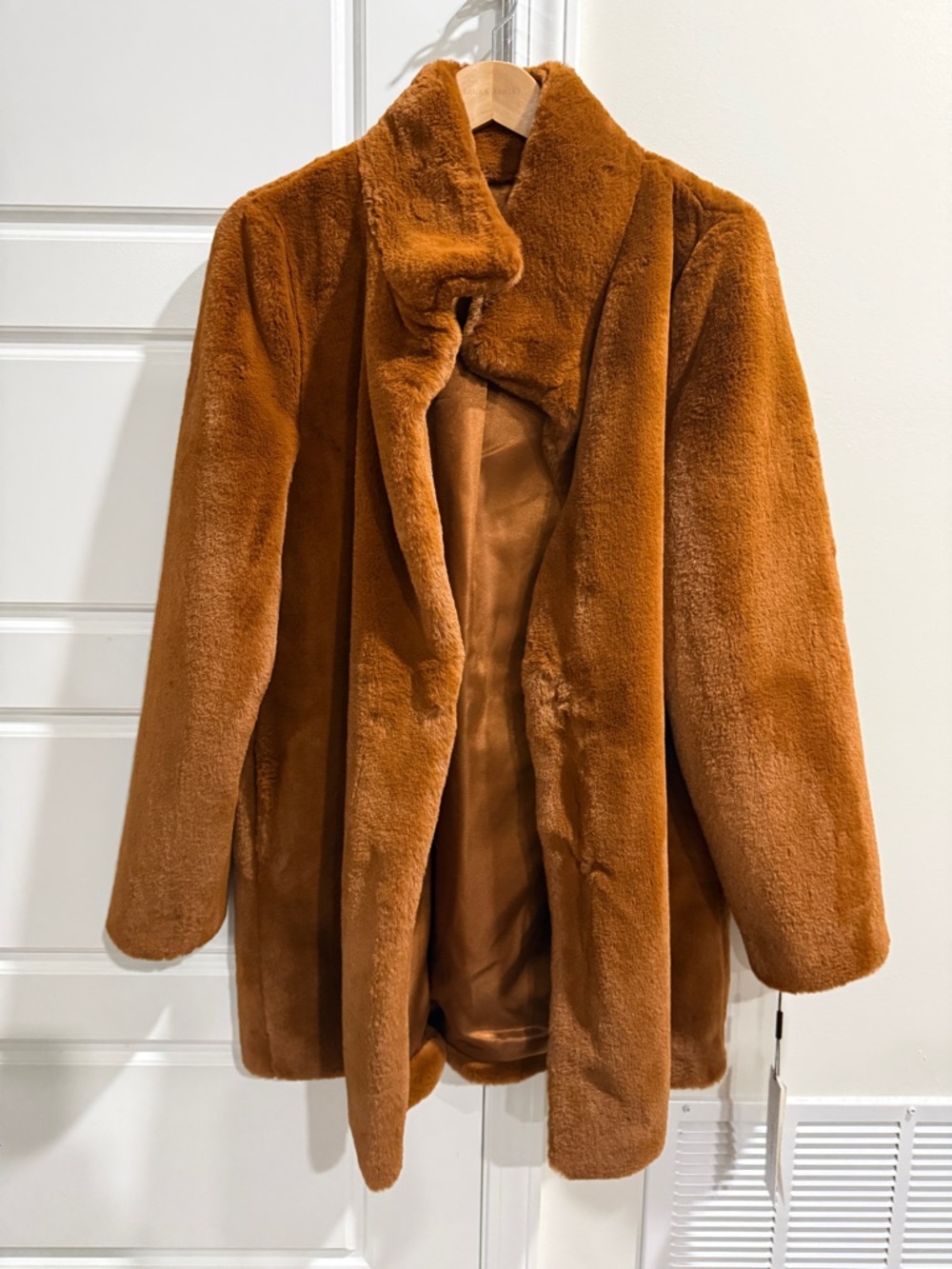 Calvin Klein NWT Faux Fur Coat Medium Camel Hook Clasp Lined $250 Retail